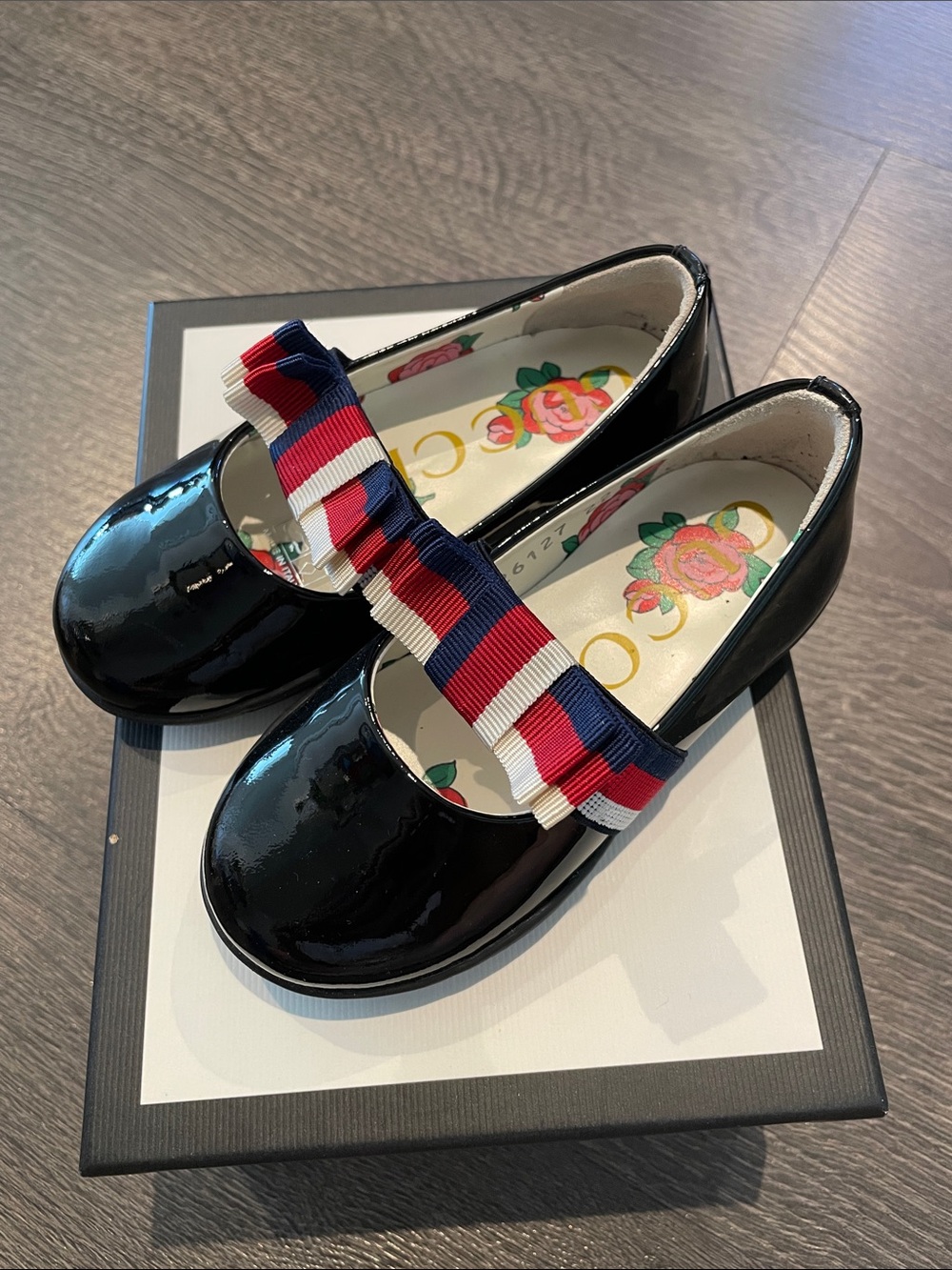 Gucci Toddler Girl Patent Shoes size 6